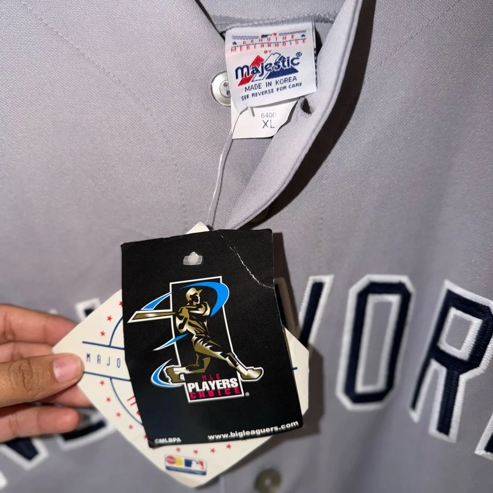 New York jeter #2 jersey - Picture 3 of 4